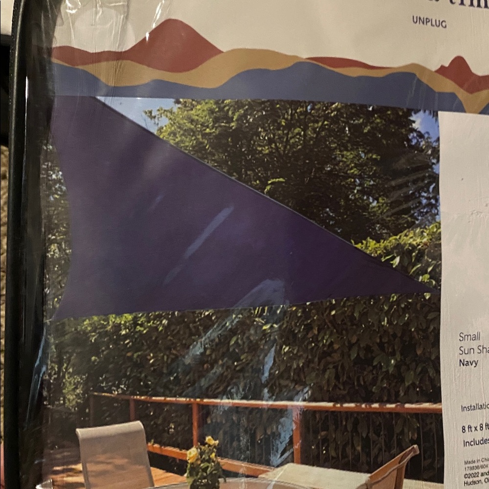Small Triangular Sun Shade - Picture 3 of 3